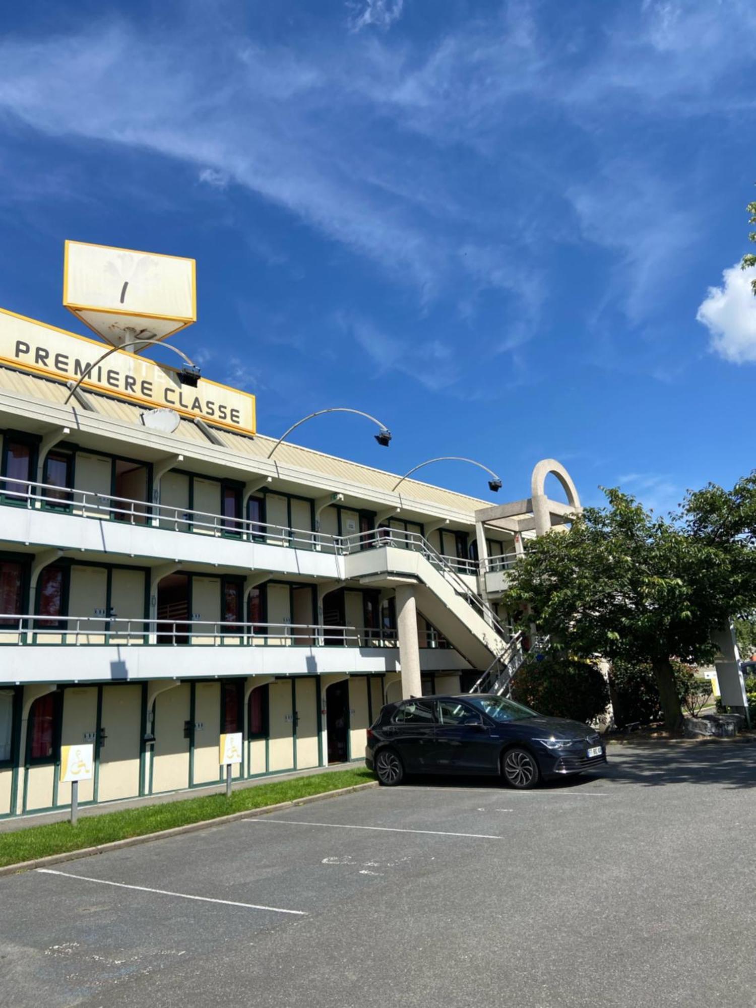 พรีเมียรคลาสมอนตลูคอนเซนต์วิคเตอร์ Hotel แซ็งต์-วิคตัวร์ ภายนอก รูปภาพ
